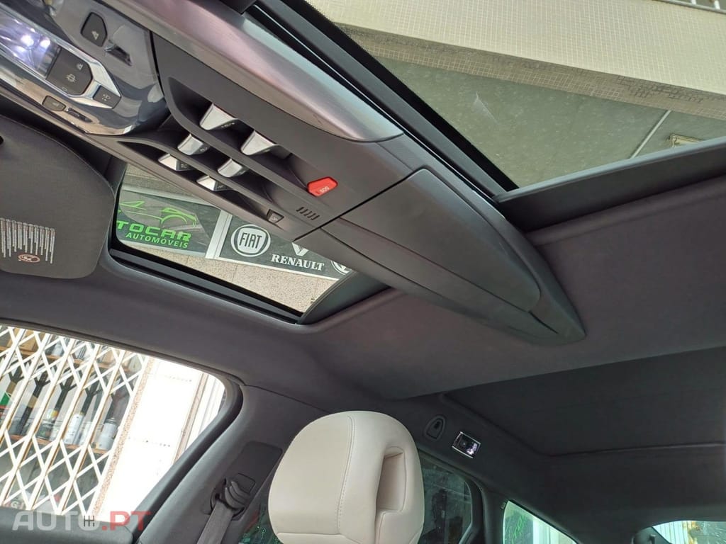 Citroen DS5 2.0 HDi Hybrid4 So Chic CMP6