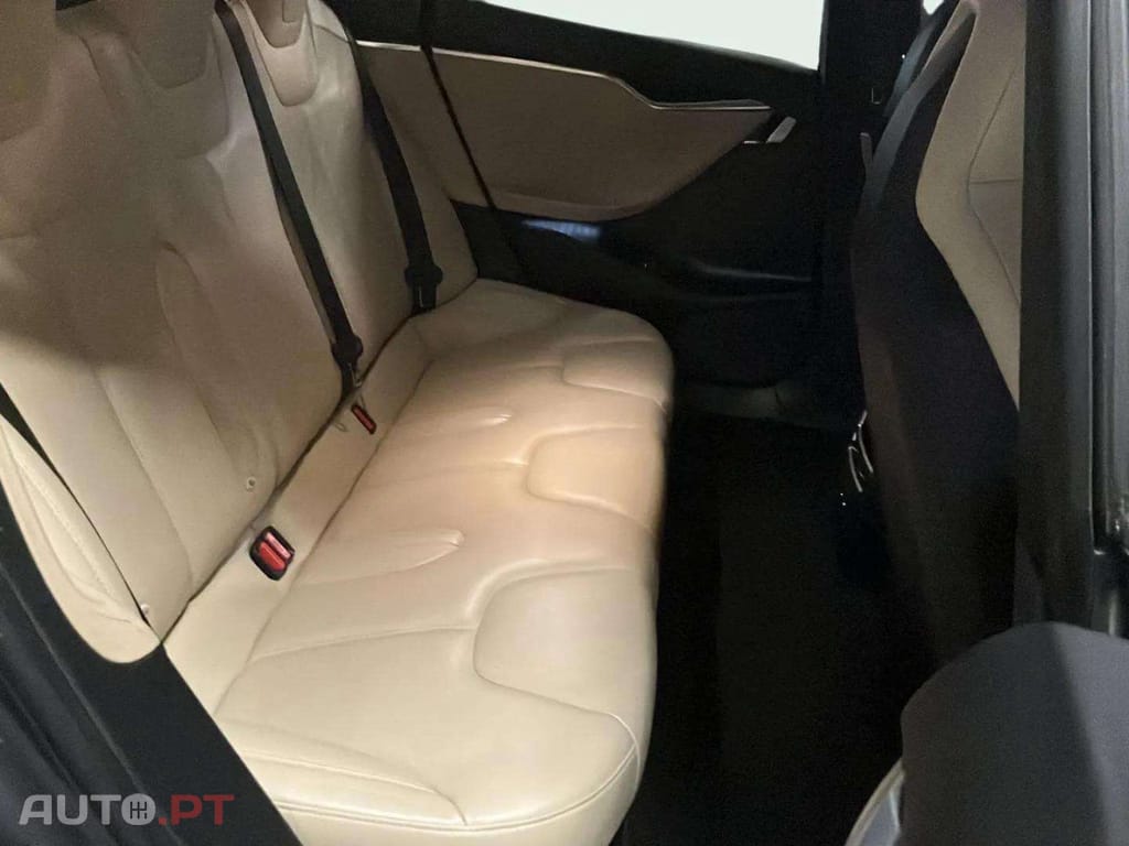 Tesla Model S 75D