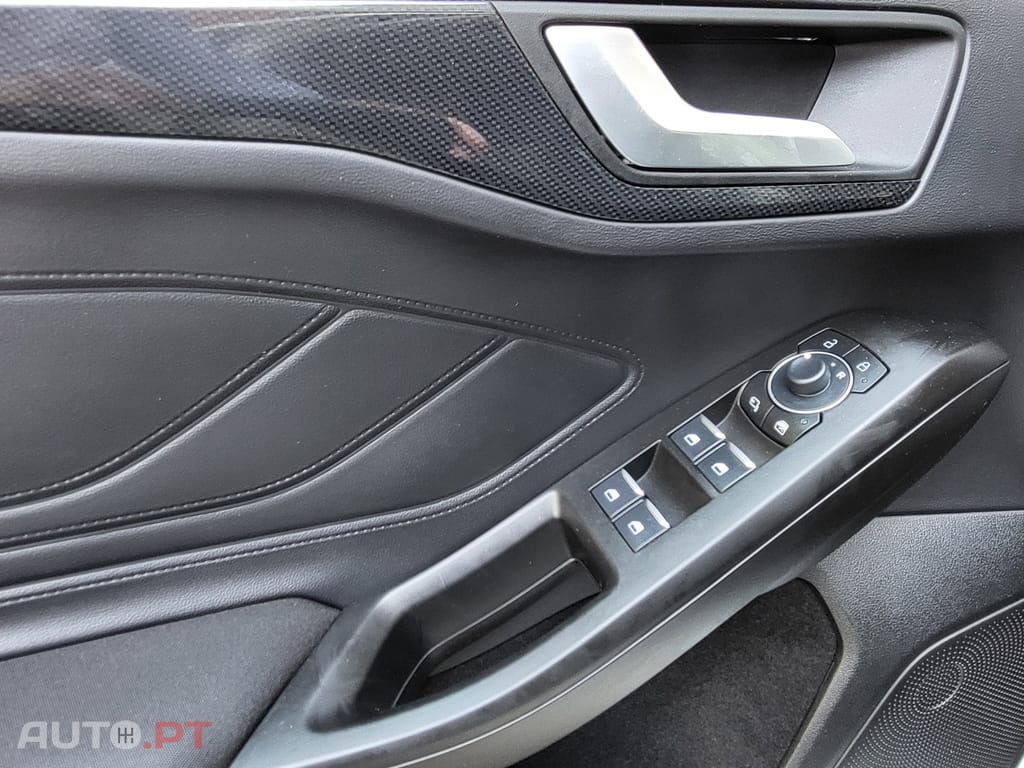Ford Focus SW 1.0 EcoBoost MHEV ST-Line X Aut.