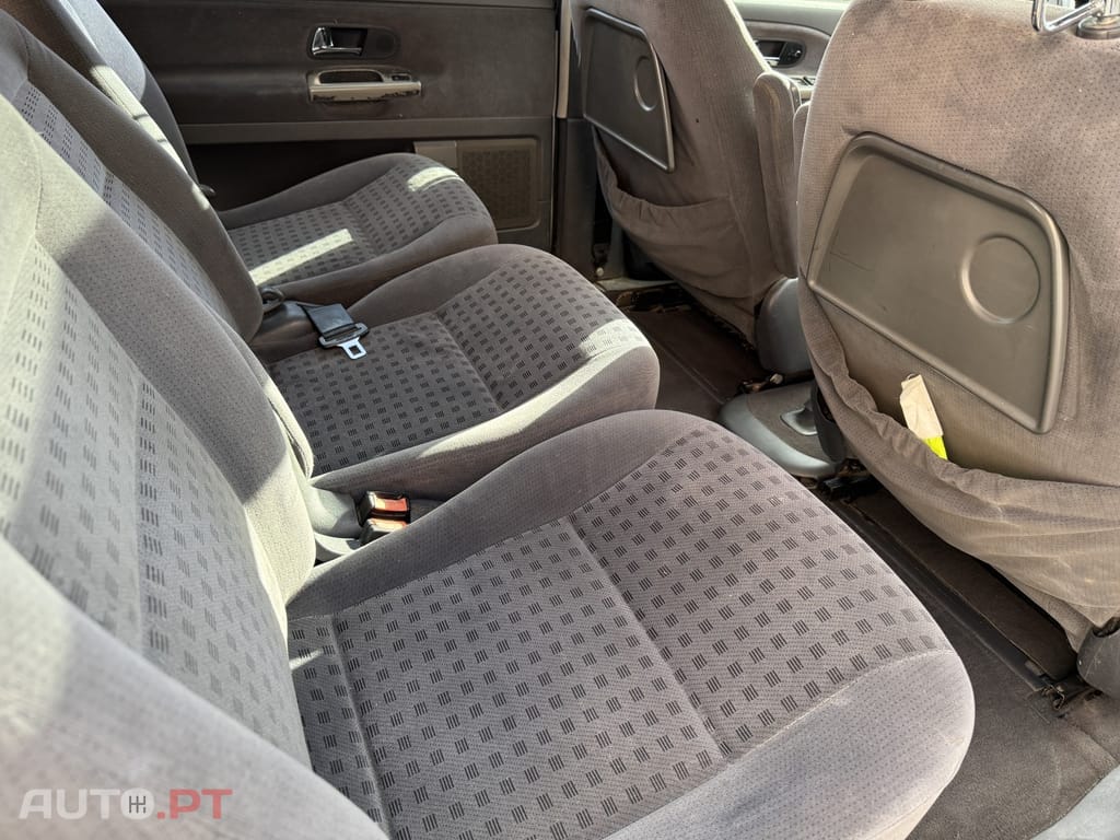 Volkswagen Sharan 1.9 TDi Family