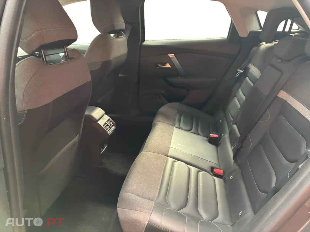 Citroen e-C4 Shine