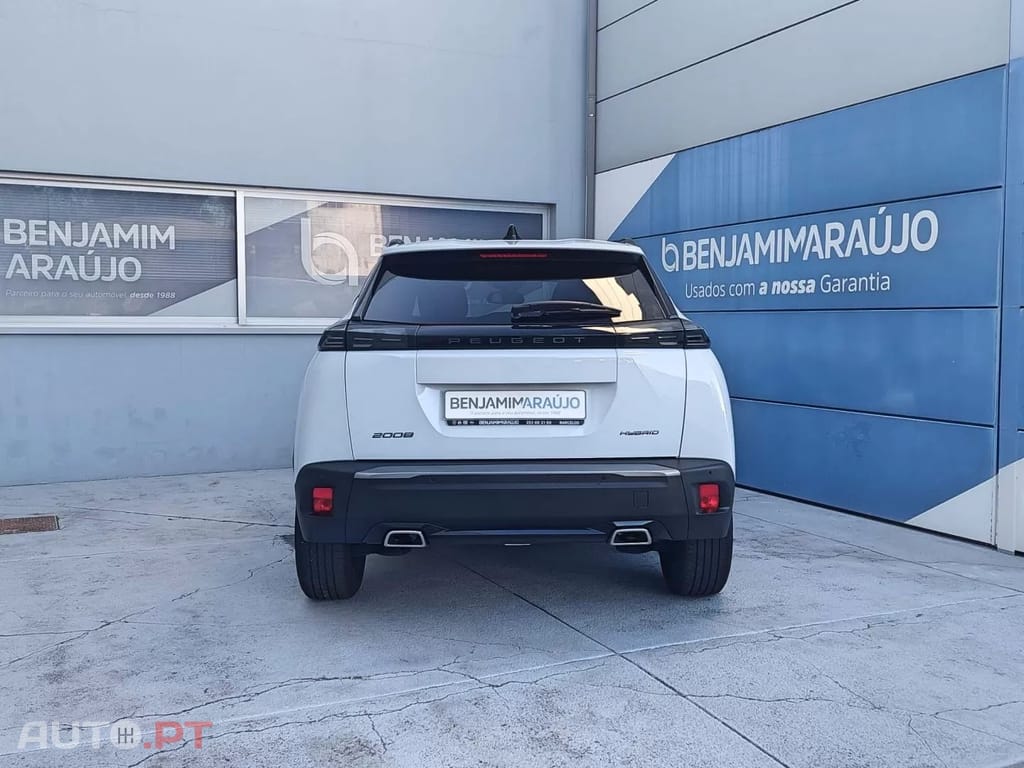 Peugeot 2008 1.2 Hybrid Allure e-DCS6