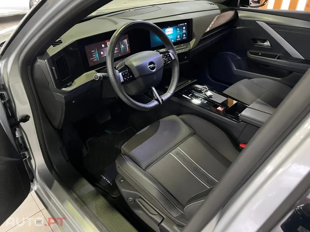Opel Astra Sports Tourer 1.2 T Hybrid GS eDCT