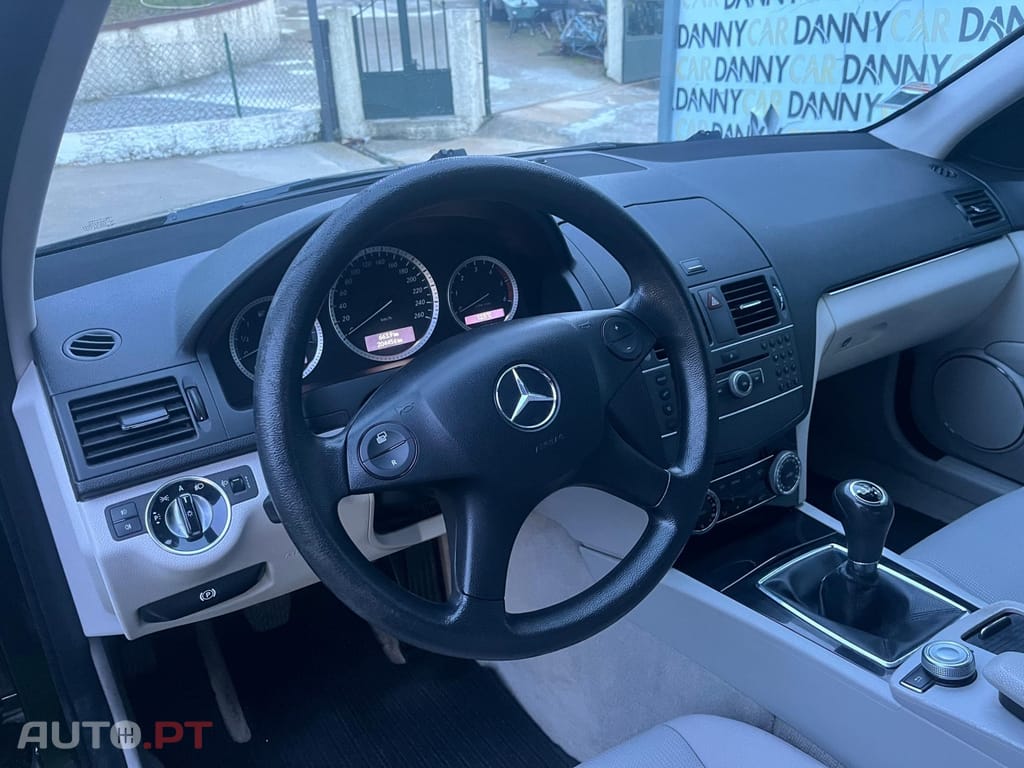 Mercedes-Benz C 220 blue efficient