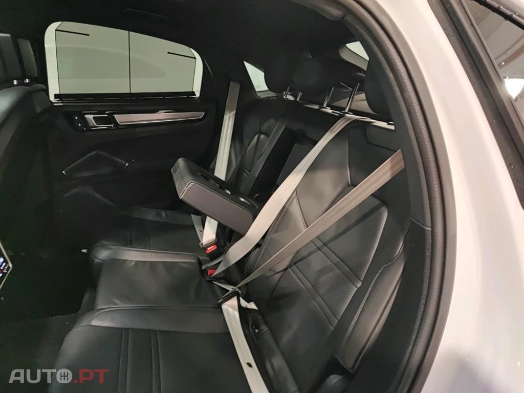 Porsche Cayenne E-Hybrid Platinum Edition