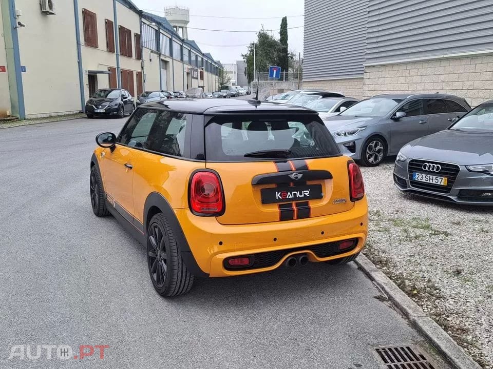 MINI Cooper Cooper S