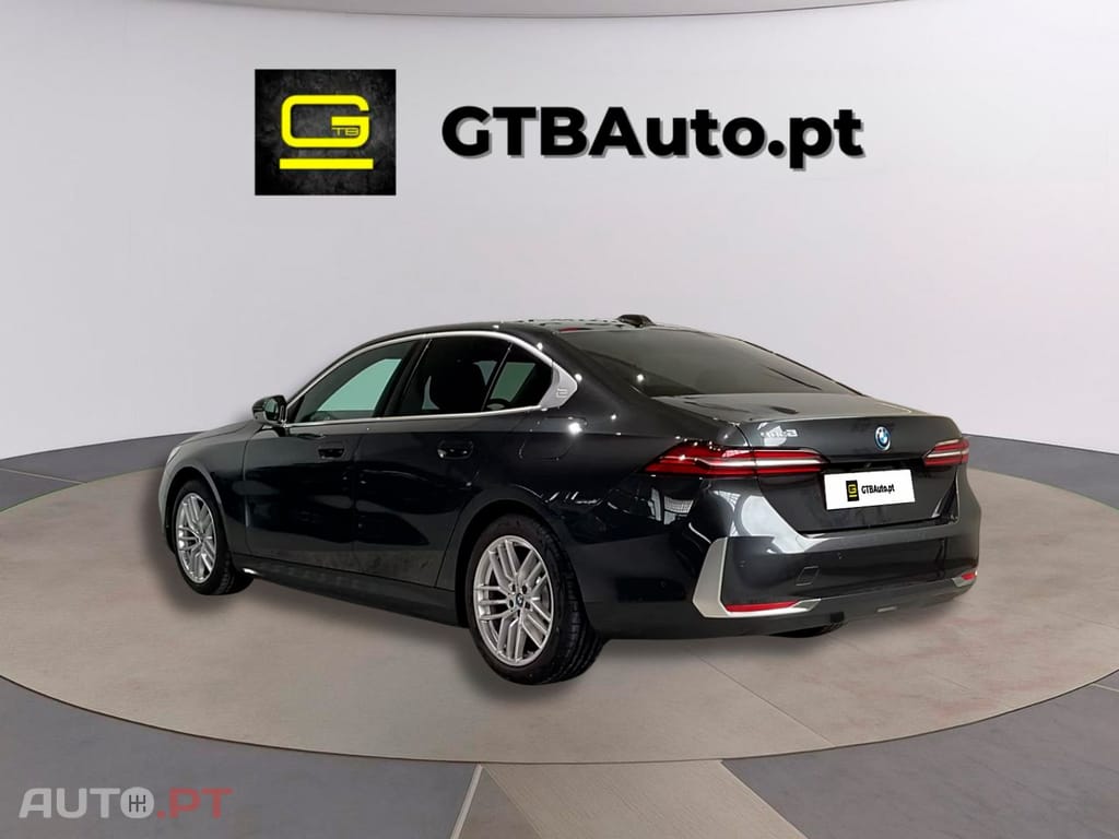BMW 530 I.V.A DEDUTIVEL e
