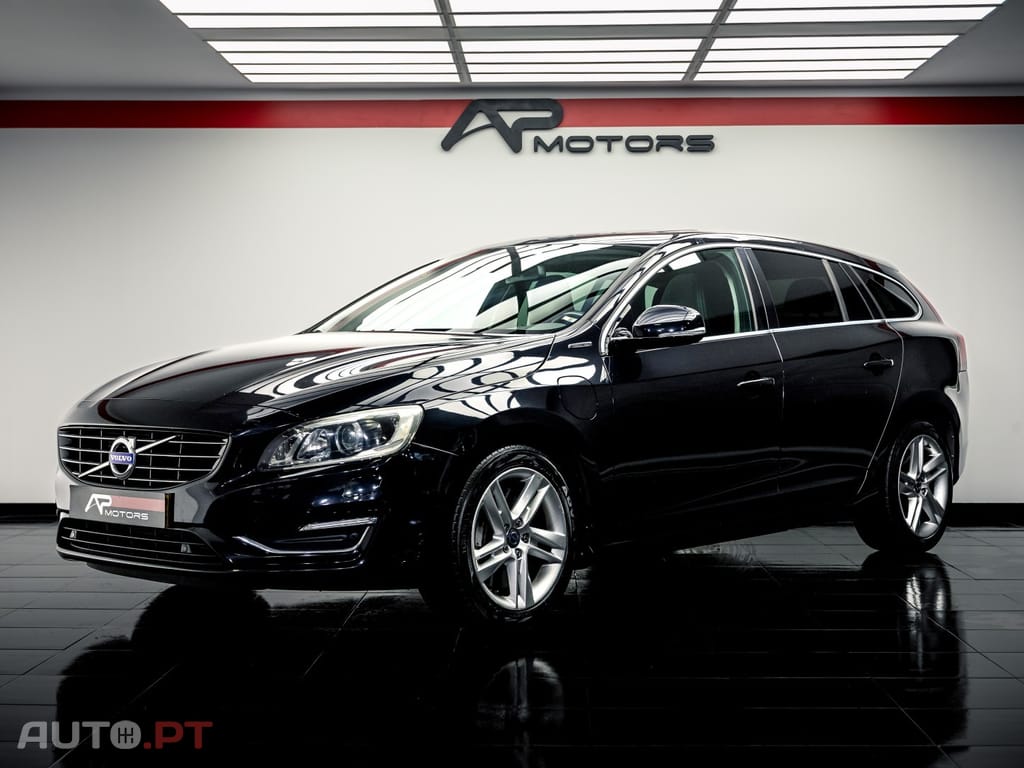 Volvo V60 2.4 D6 Momentum AWD Phev