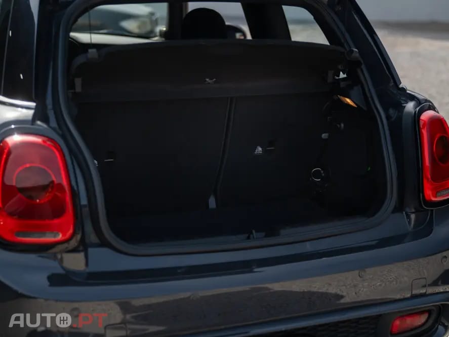 MINI Cooper Cooper SD
