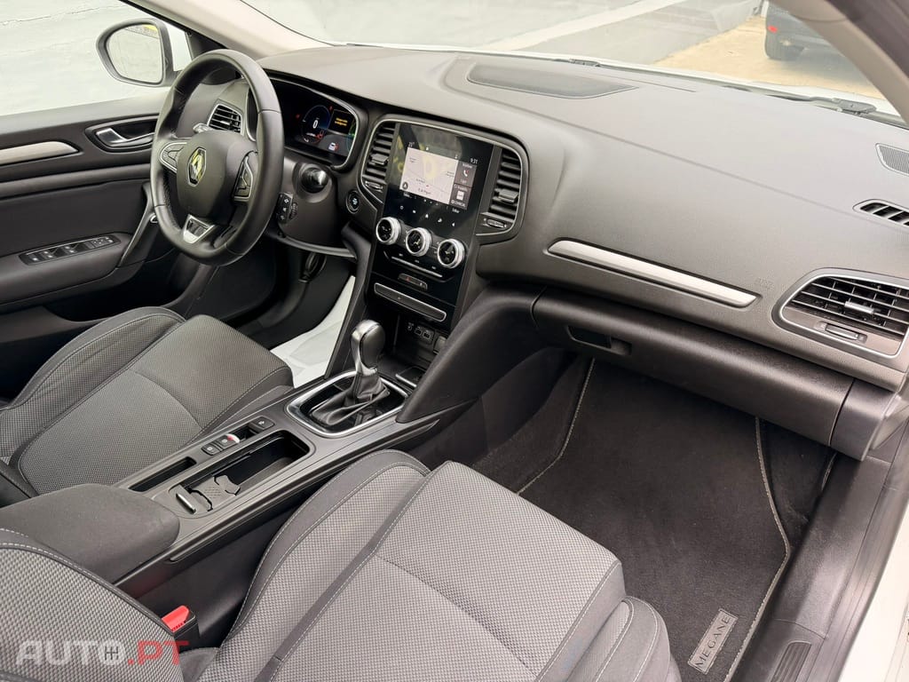 Renault Mégane E-Tech 1.6 E-Tech Híbrido/Plug-in 160cv