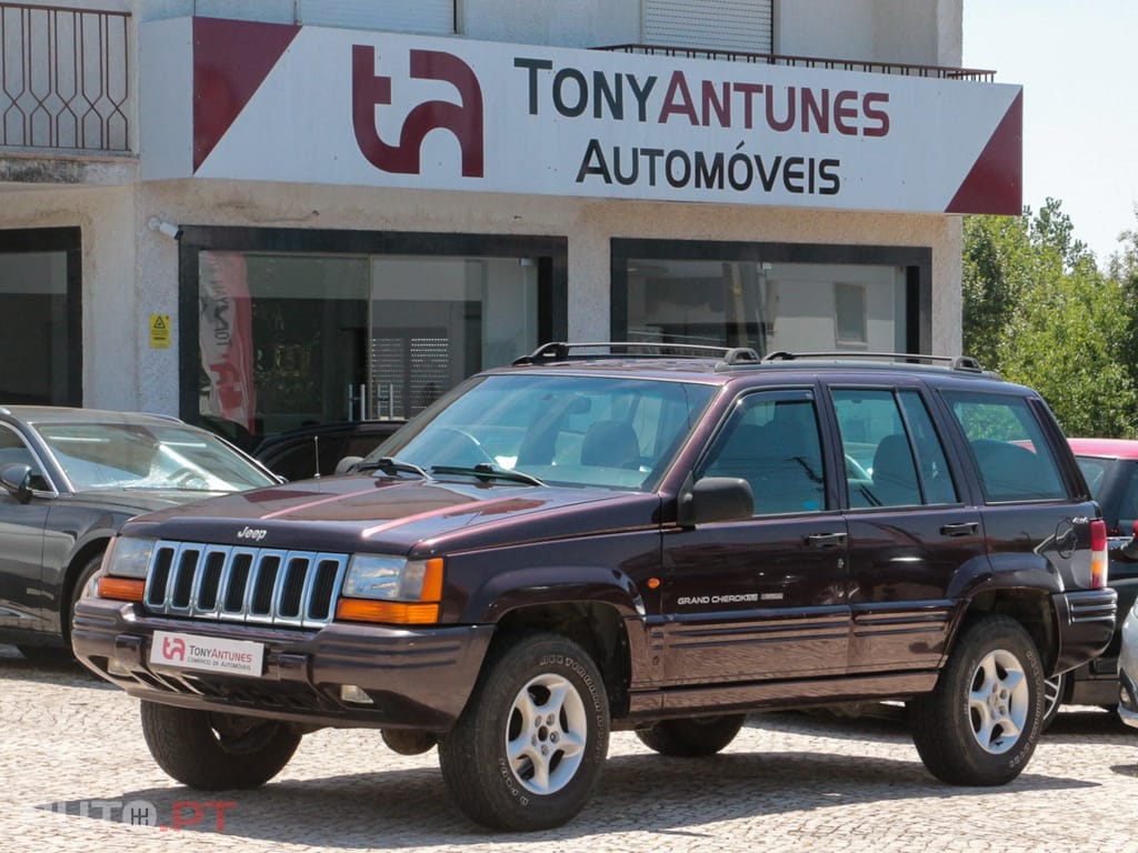 Jeep Grand Cherokee 2.5 TD Official