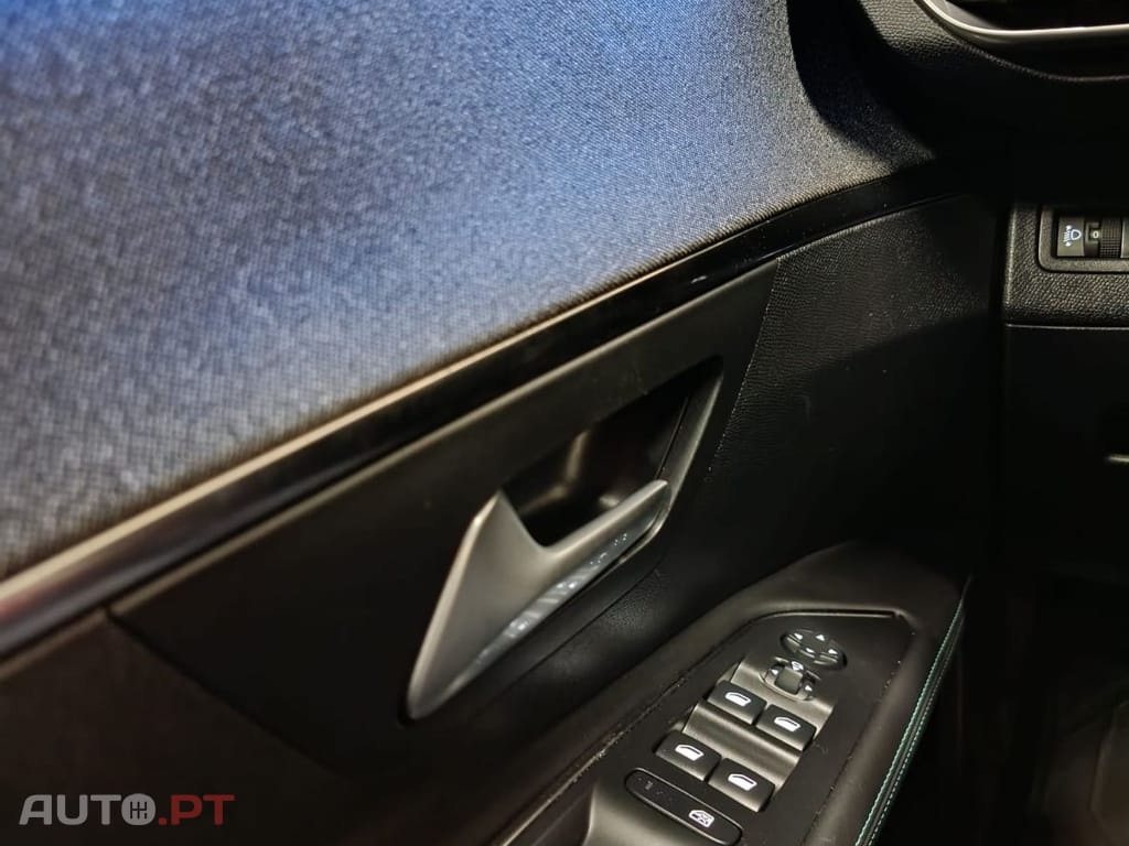 Peugeot 5008 1.5 BlueHDi Allure 7Lug.