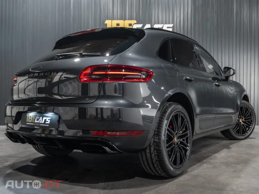 Porsche Macan PDK