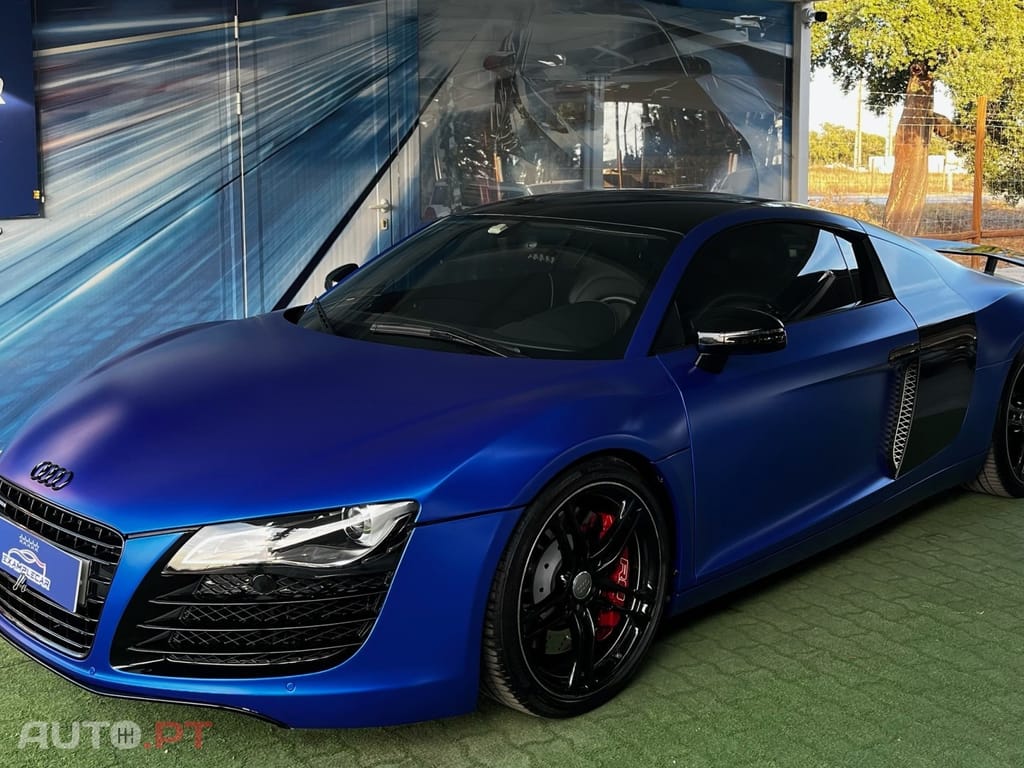 Audi R8 4.2 FSI V8 quattro R-tronic