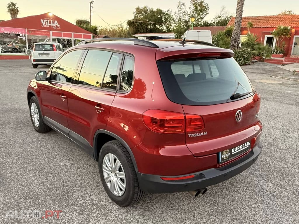 Volkswagen Tiguan 2.0 TSI 4Motion (BlueMotion ) DSG Comfortline — fotografia 25