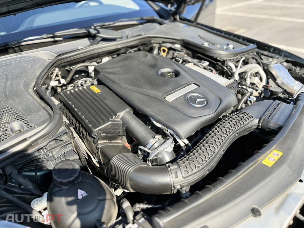 Mercedes-Benz E 300 Coupé