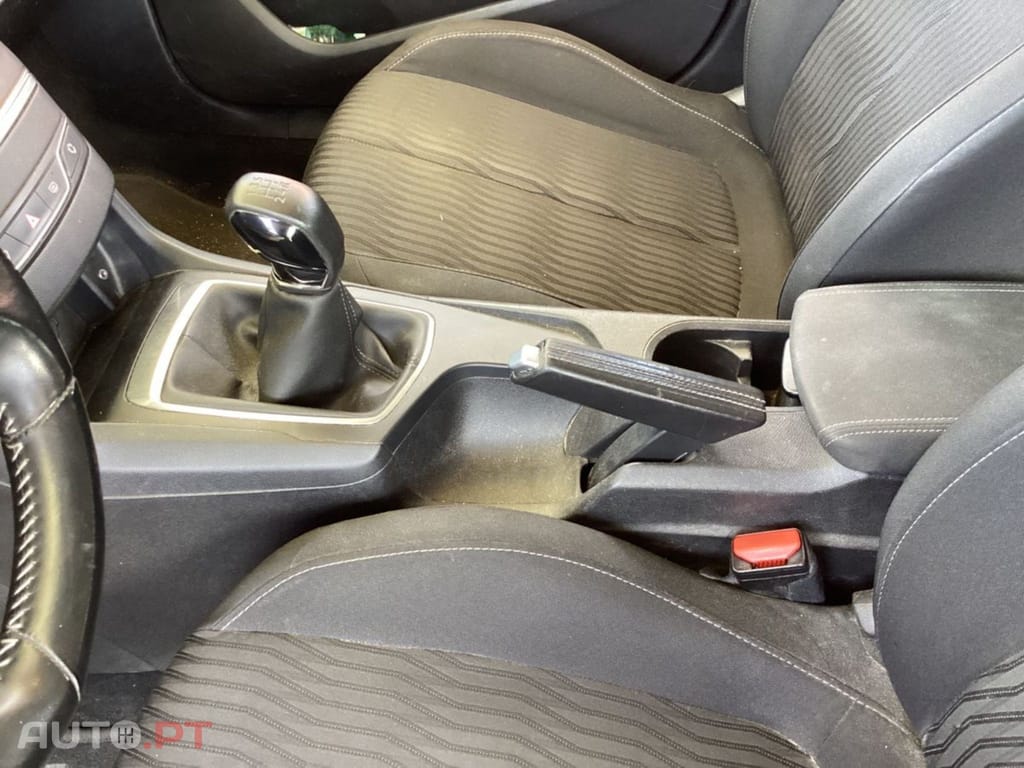 Peugeot 308 1.2 PureTech Active Business