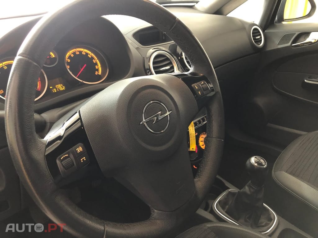 Opel Corsa 1.2 Go! S/S