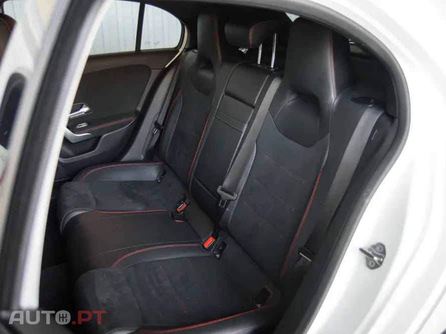 Mercedes-Benz A 180 d AMG Line