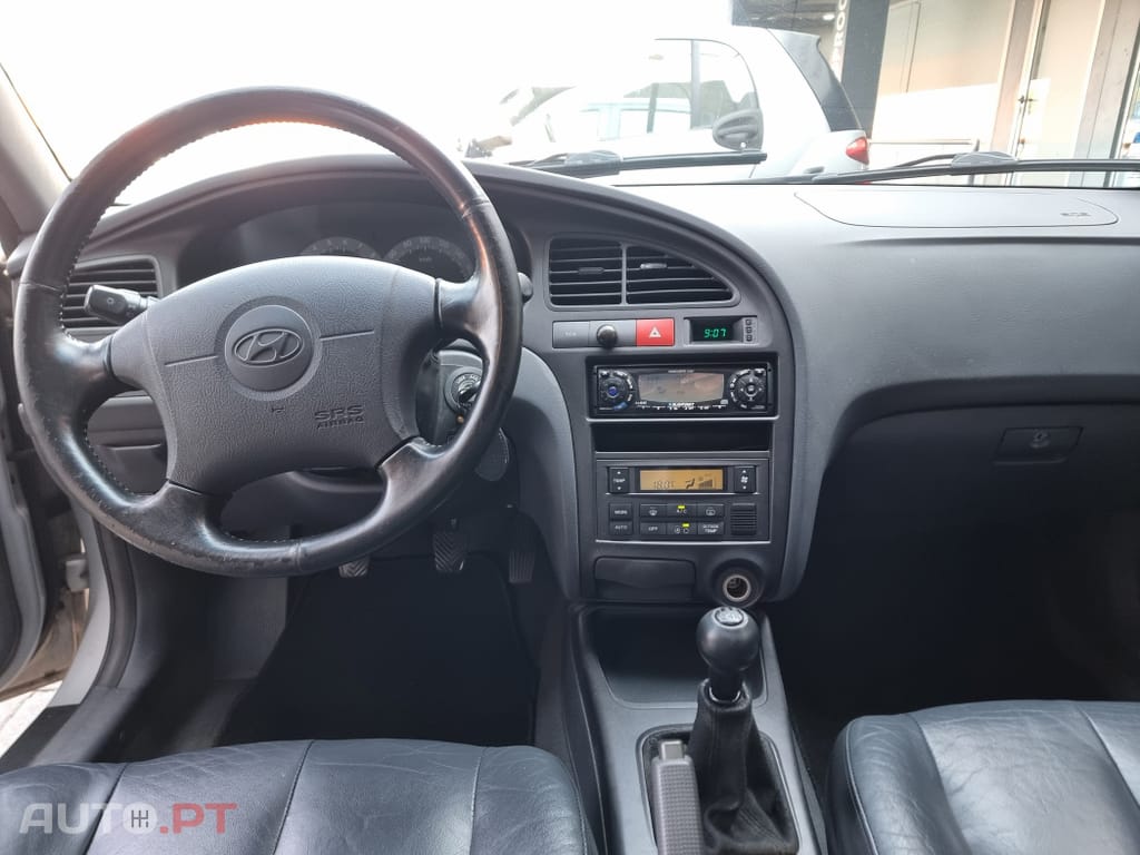 Hyundai Elantra 1.6 GLS