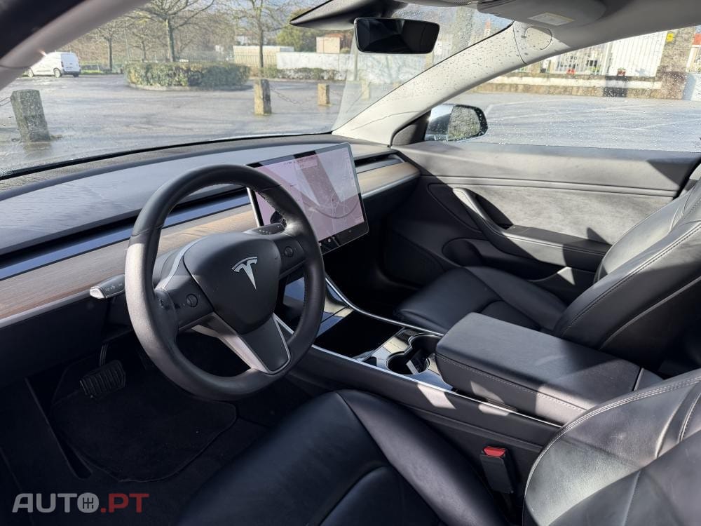 Tesla Model 3 Long Range AWD Dual Motor