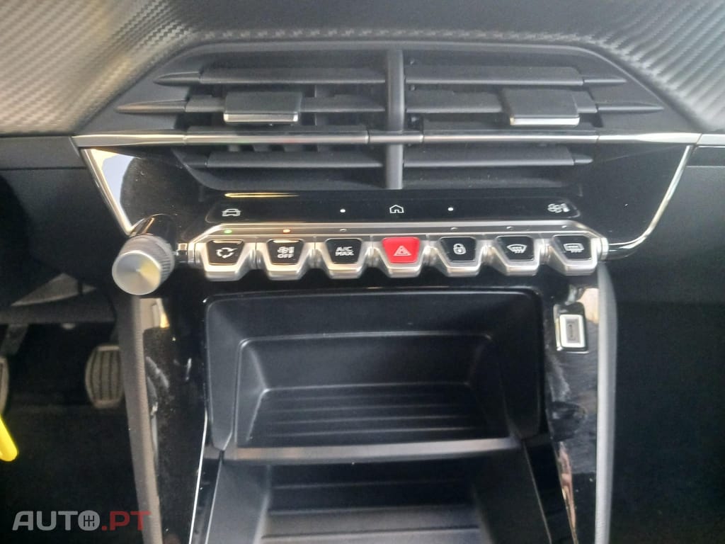 Peugeot 2008 1.2 PureTech Style