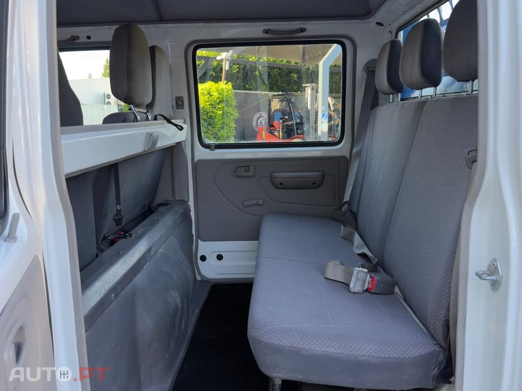 Toyota Dyna 3.0 D4D CABINE DUPLA