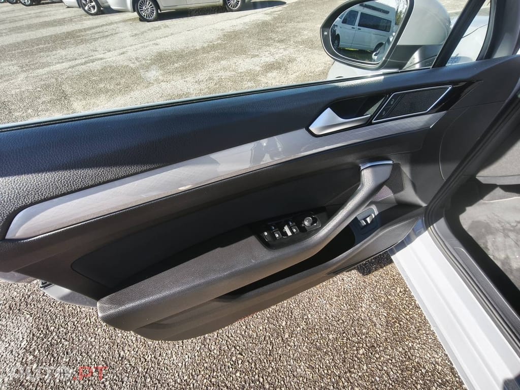 Volkswagen Passat 2.0 TDI Business DSG