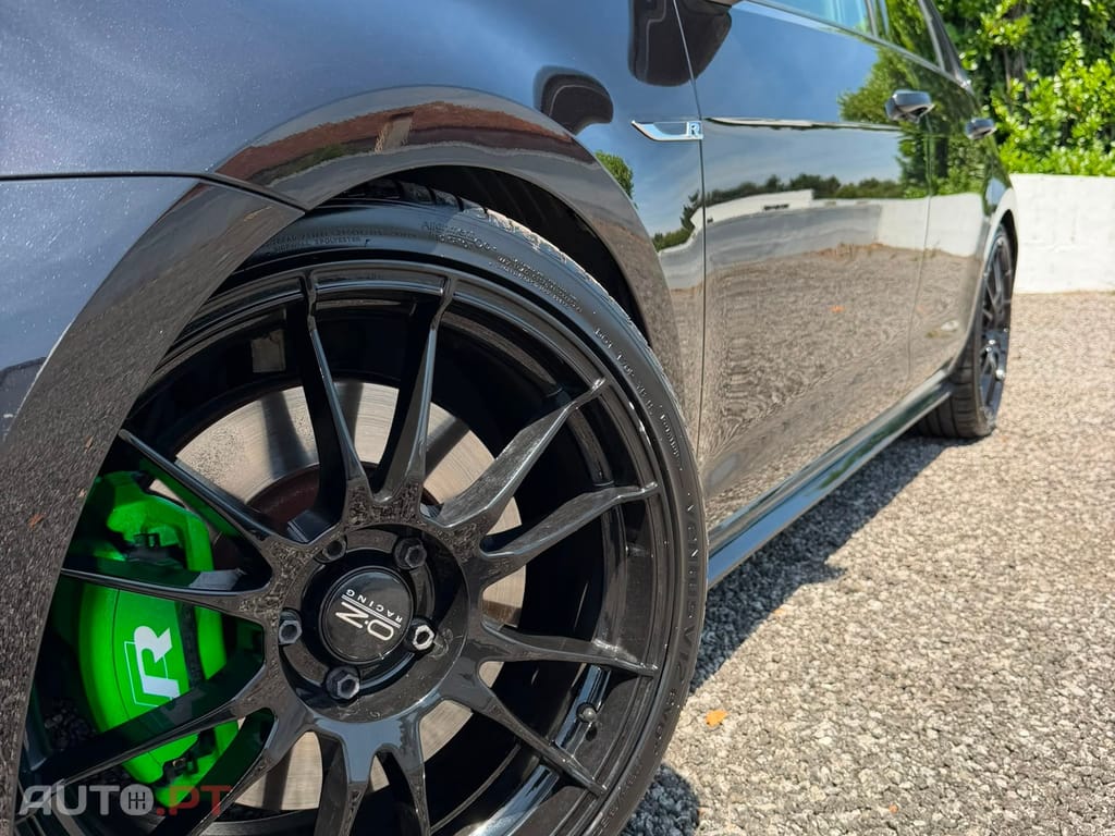 Volkswagen Golf 2.0 TSI R DSG