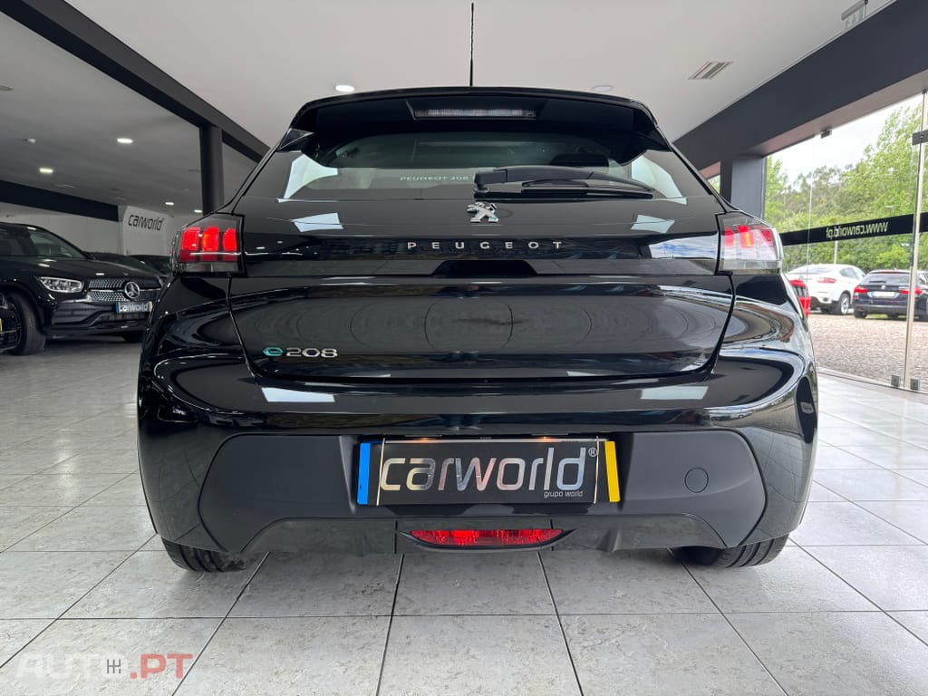 Peugeot E-208 50 kWh Active