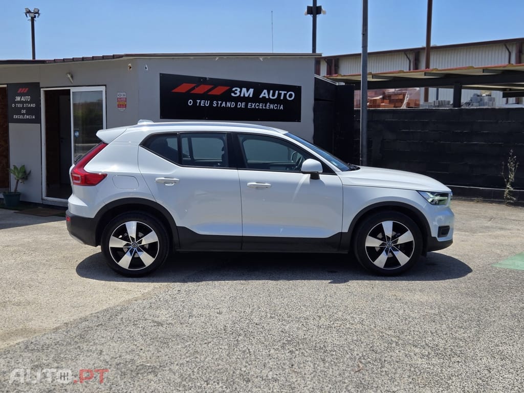 Volvo XC40 1.5 T2 Momentum