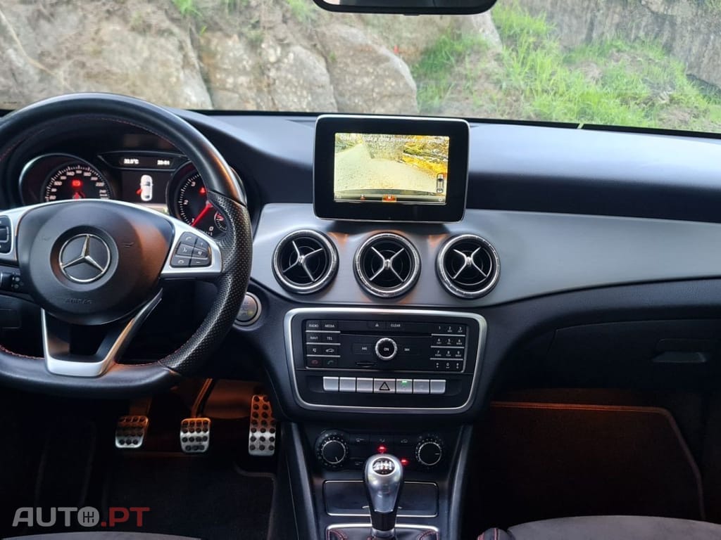 Mercedes-Benz CLA 180 d AMG Line