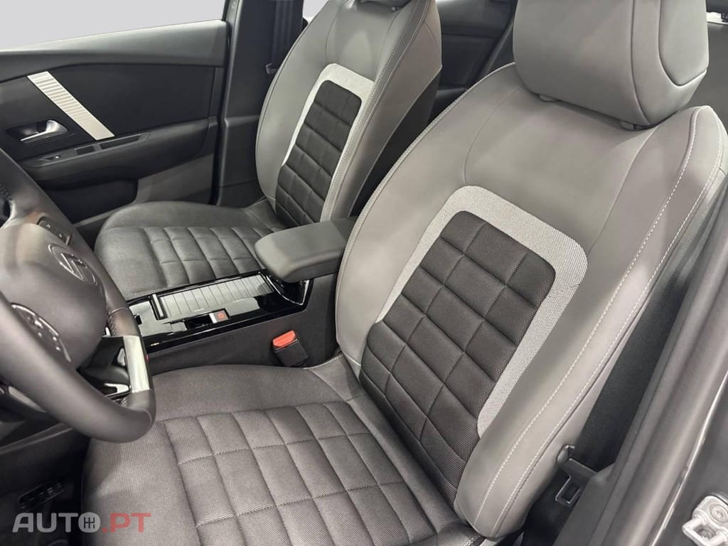 Citroen C4 X Híbrido 136 ë-DCS6 Plus I.V.A DEDUTIVEL 