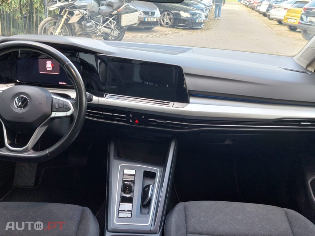 Volkswagen Golf Variant 2.0 TDi Executive DSG