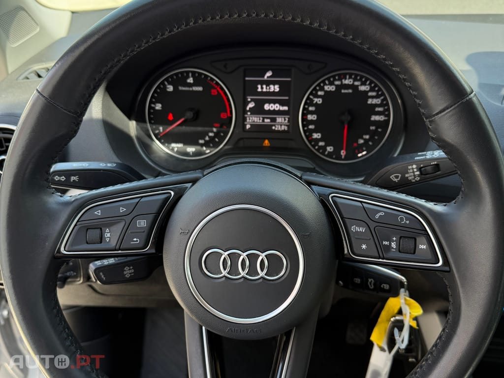 Audi Q2 30 TDI Sport S tronic