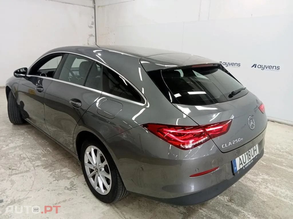 Mercedes-Benz CLA 250 e Shooting Brake Style Plus