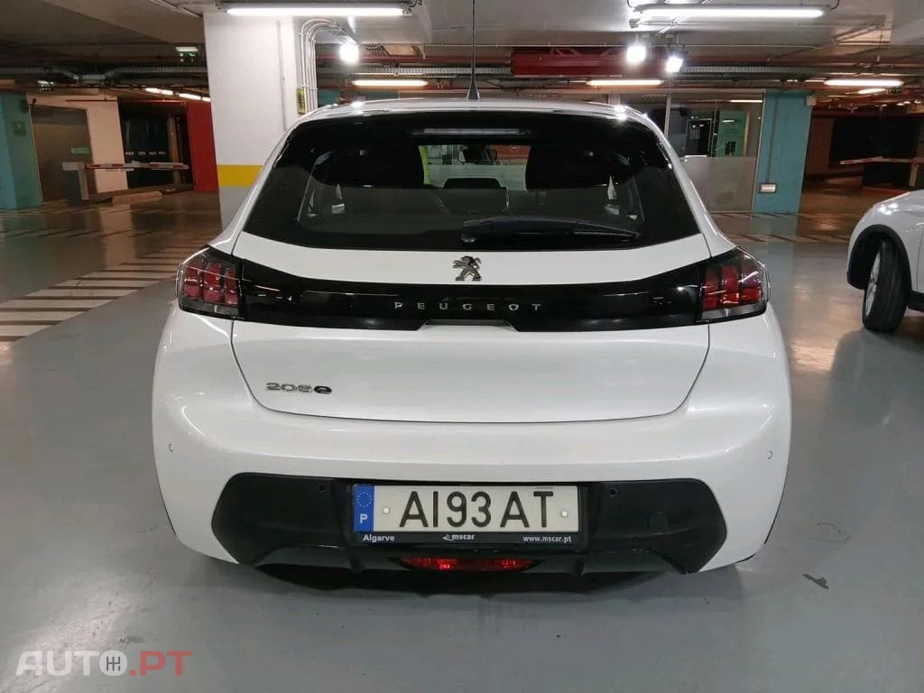 Peugeot E-208 50 kWh Active Pack