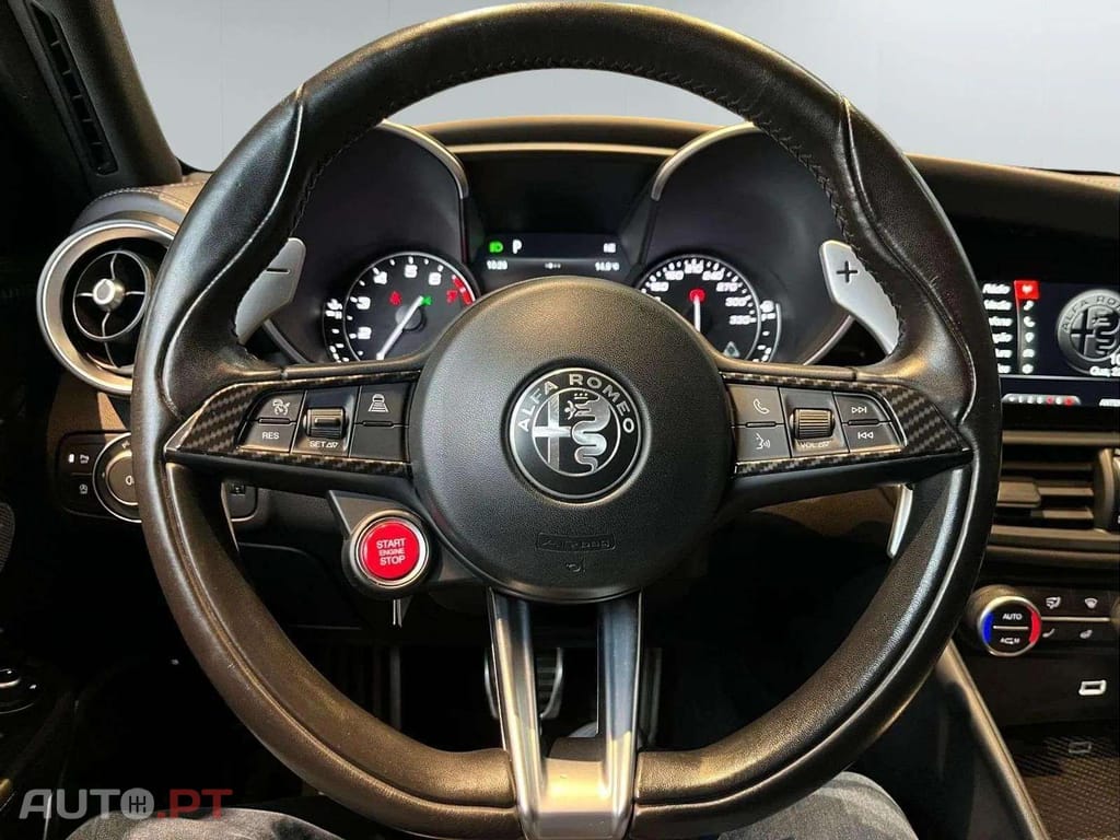Alfa Romeo Giulia Quadrifoglio bi-turbo 510cv