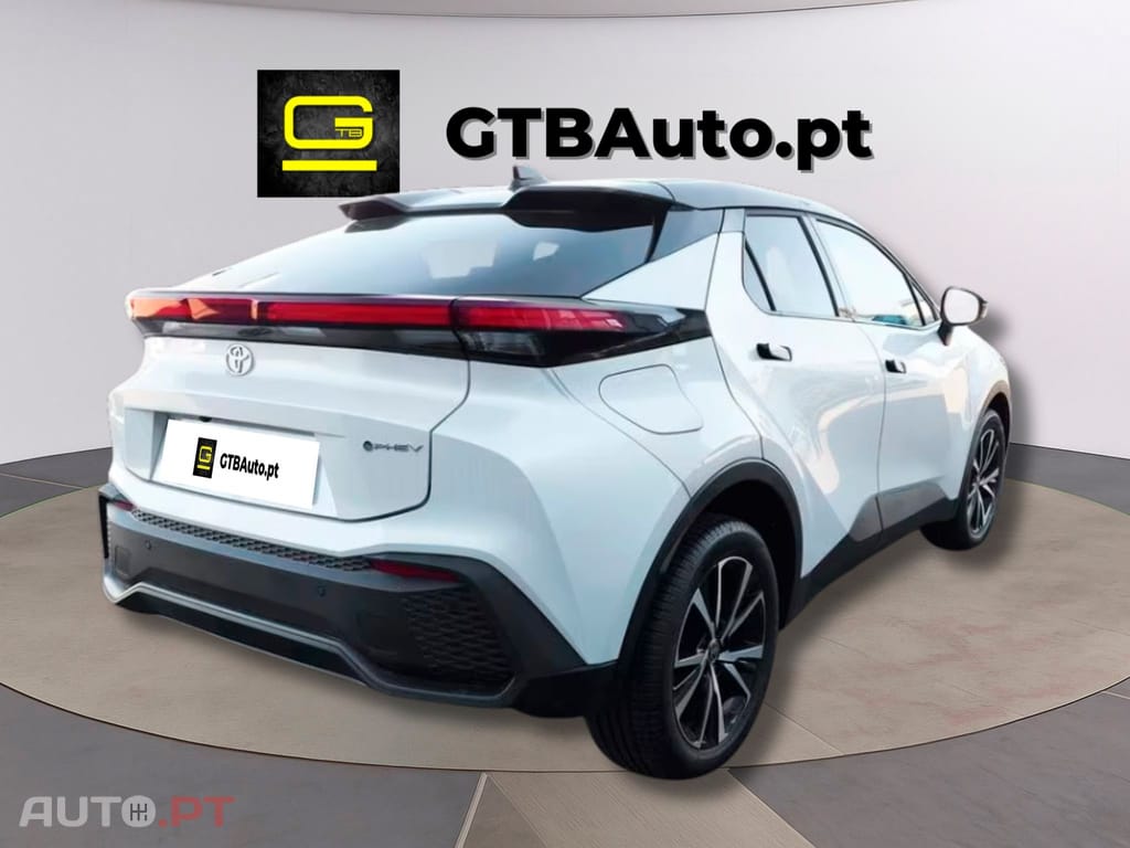 Toyota C-HR 2.0 Plug-in-Hybrid I.V.A DEDUTIVEL 