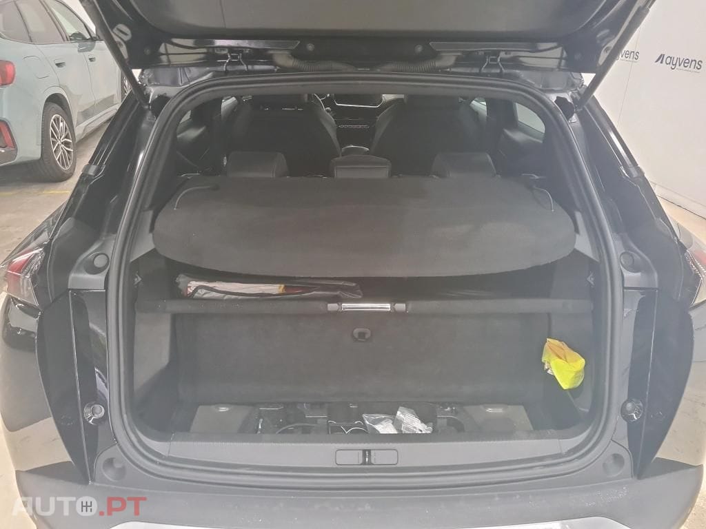 Peugeot E-2008 50 kWh GT