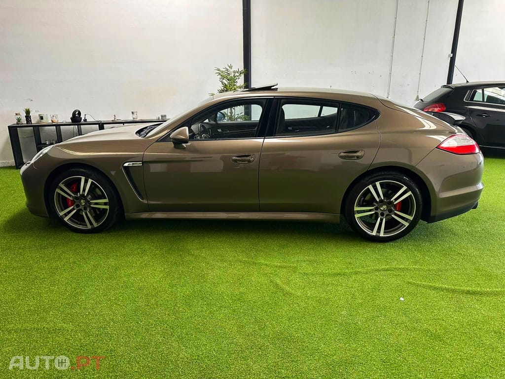 Porsche Panamera PDK