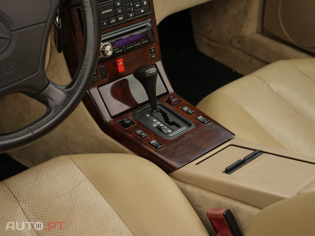 Mercedes-Benz SL 280 R129