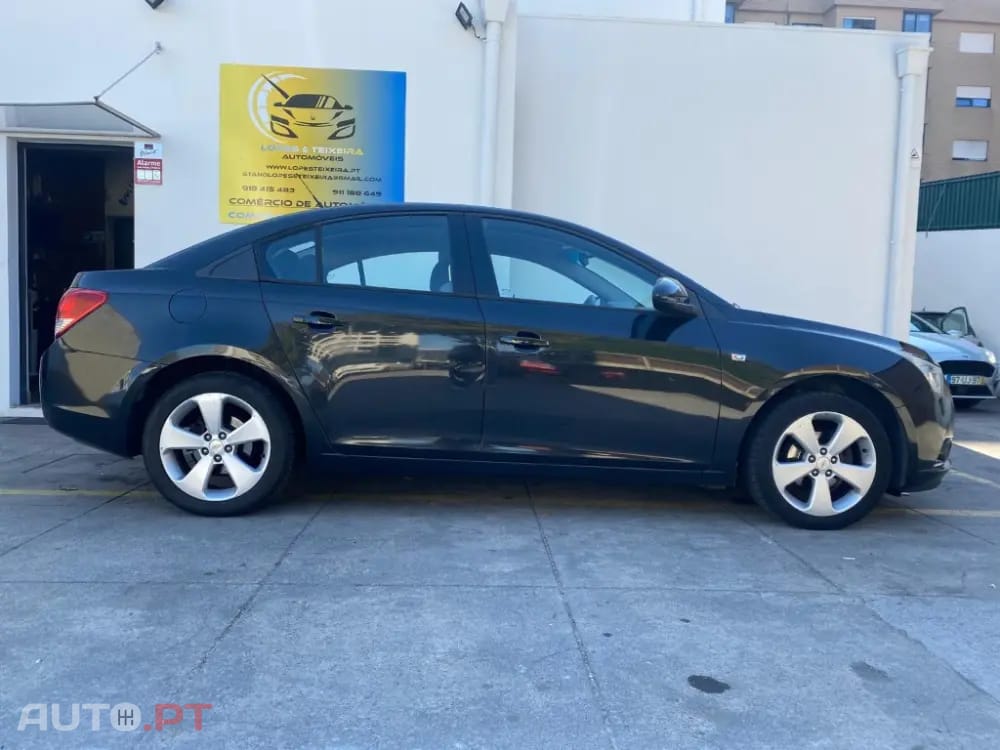 Chevrolet Cruze 1.6 LS