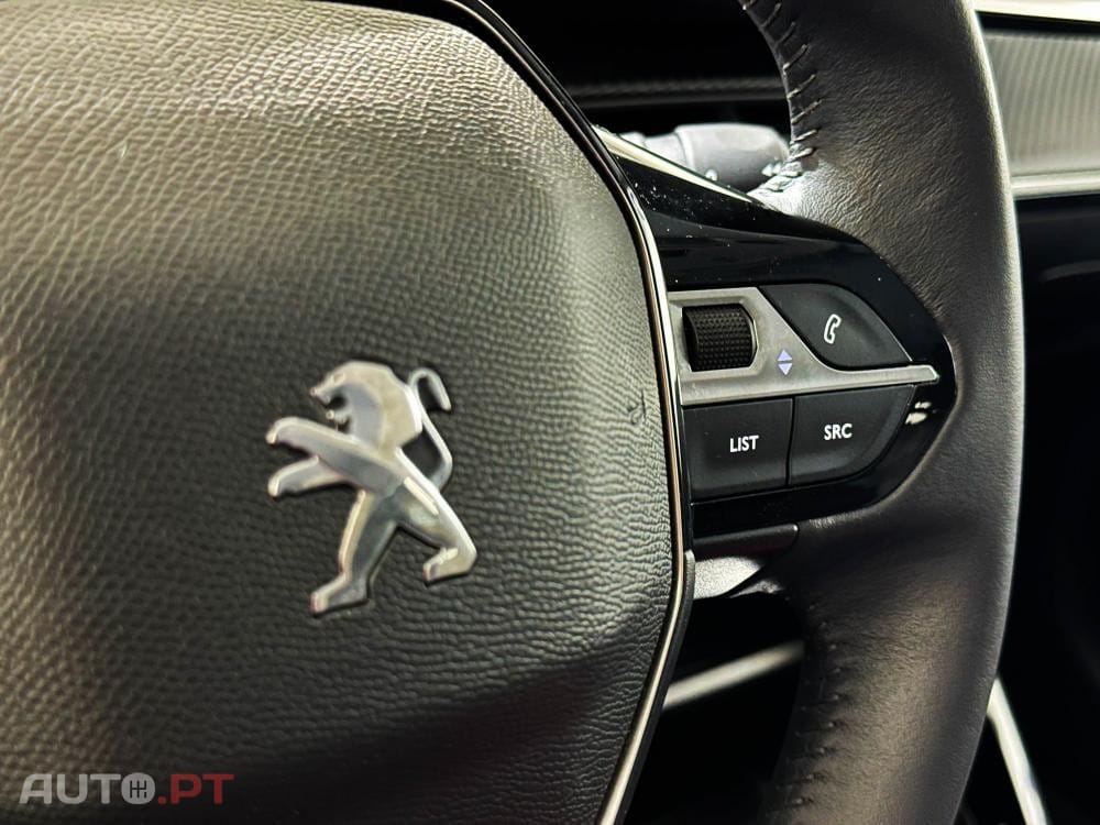 Peugeot E-208 50 kWh SE Style