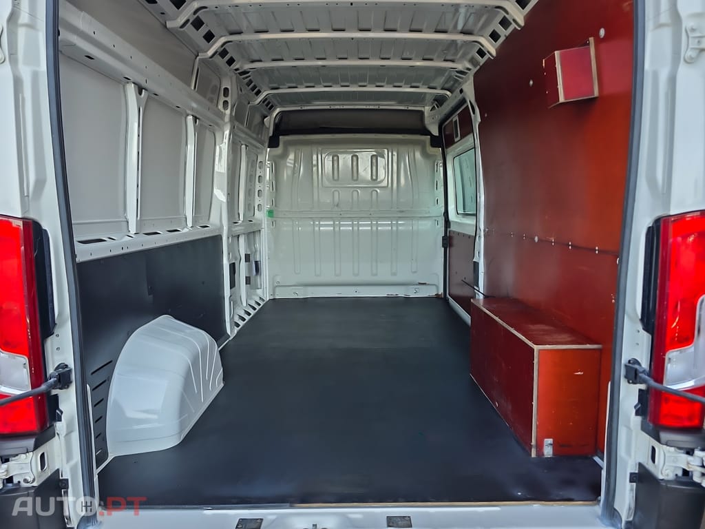 Peugeot Boxer 2.0 BlueHDi 333 L3H2 Pro