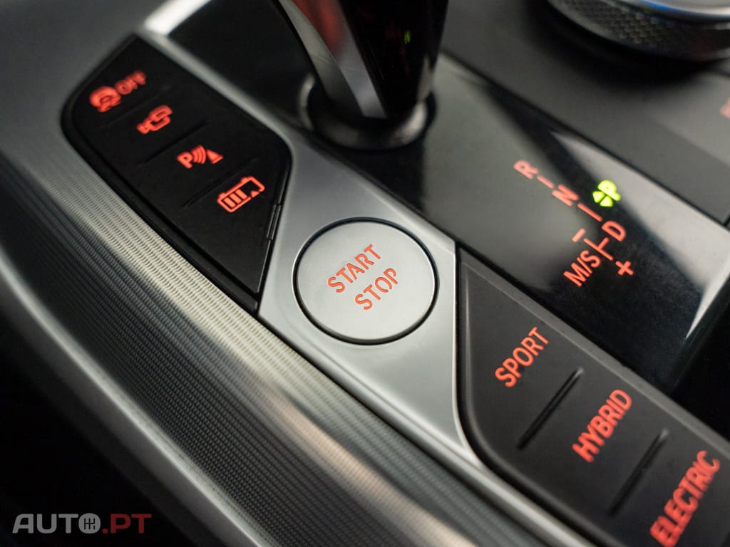 BMW 330 e Pack M Auto