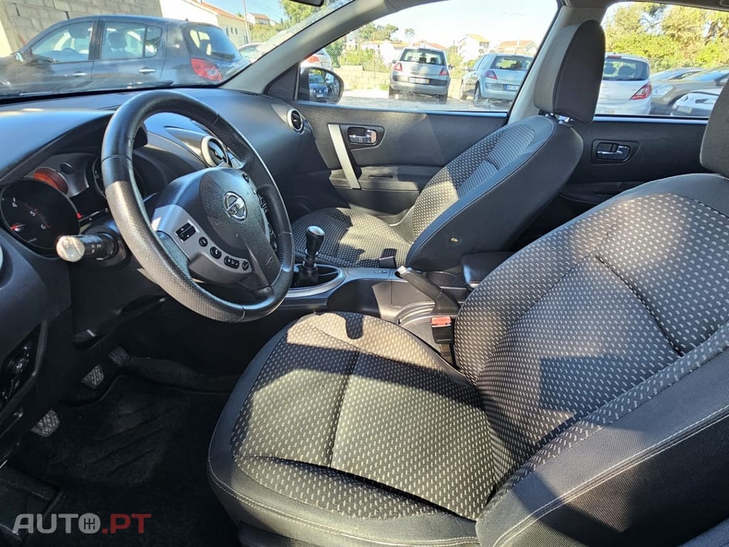 Nissan Qashqai 1.5 dCi Visia AC