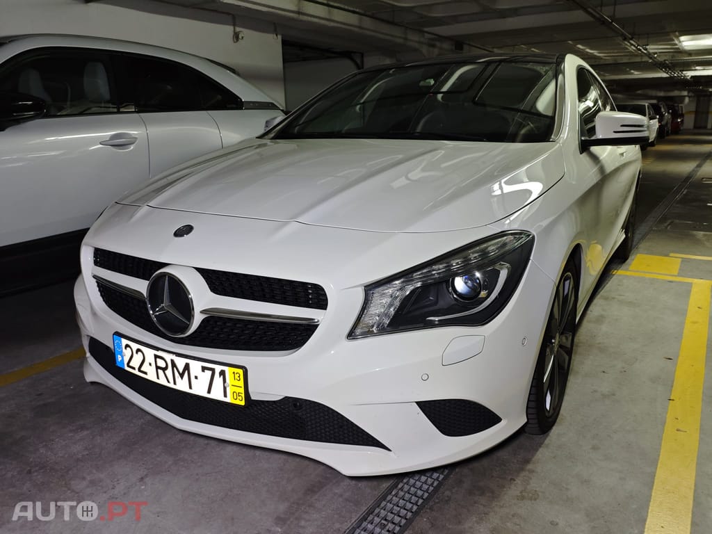 Mercedes-Benz CLA 220 CDi 7G-DCT Urban Line