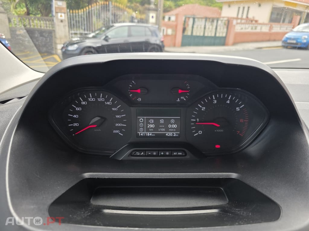 Peugeot Partner Blue HDi
