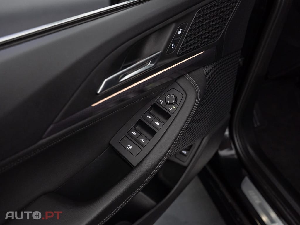 BMW 218 d Pack Desportivo M Auto